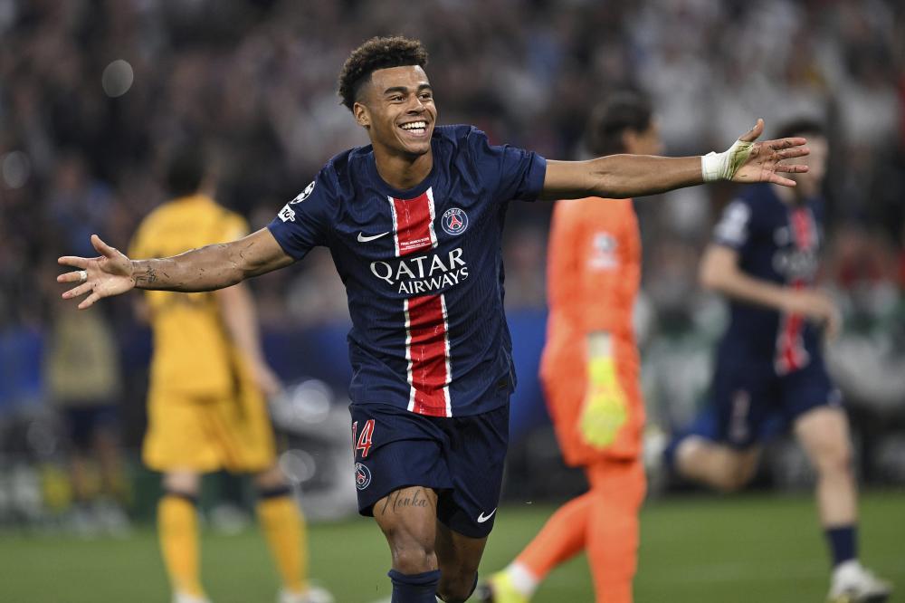 热闻｜达洛特破门，曼联1-1平西汉姆联反超利物浦升英超第八